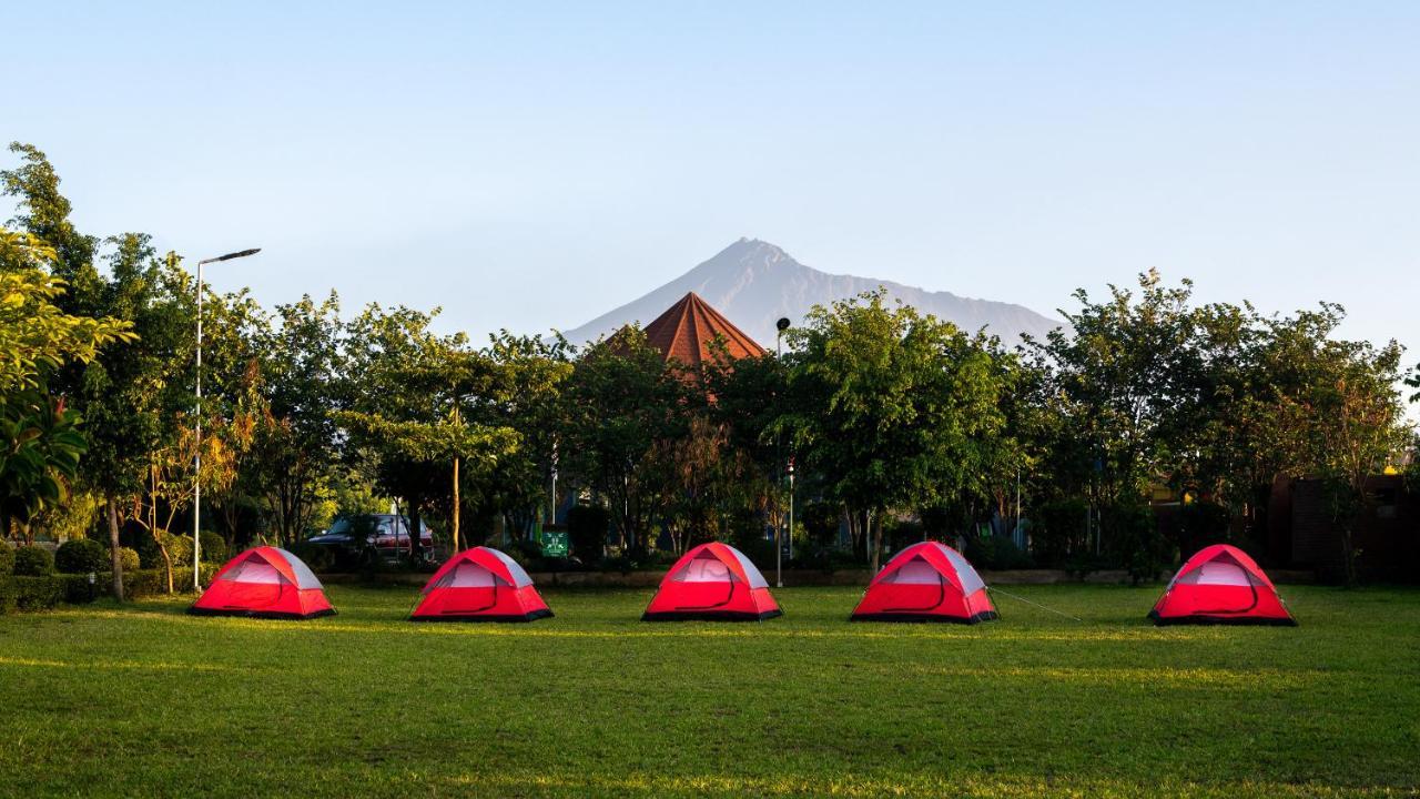 Fun Retreat Resort, Hotel And Ayurveda Spa 아루샤 외부 사진